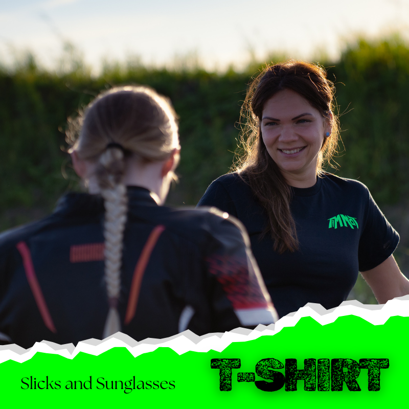 Front shoot slicks and sunglasses